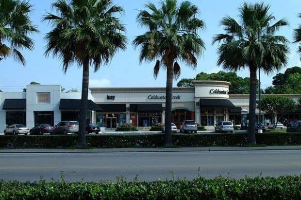 retail brick and mortar franchising