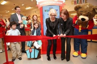 build a bear Times_Square_Grand_Opening_Photo