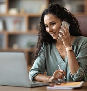 person operating a franchise from home