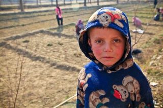 kid in poverty