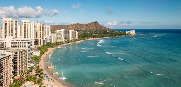 image of beach in hawaii as part of hawaii franchise attorneys page