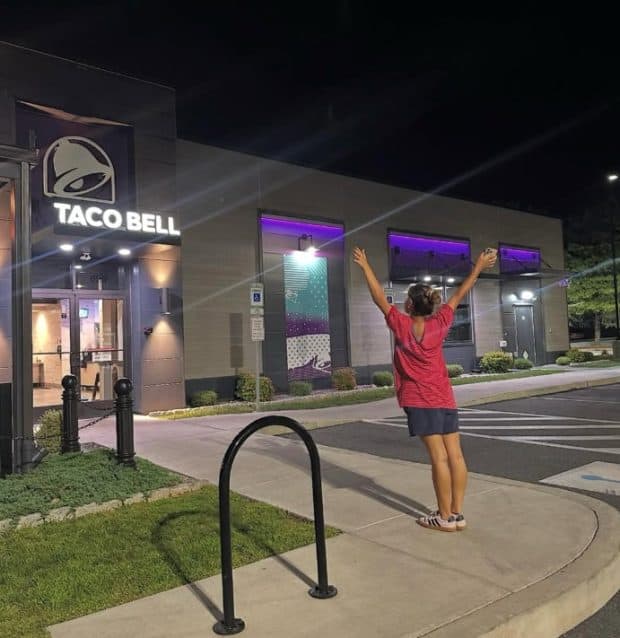 taco bell franchise location