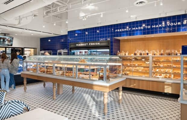 interior of paris baguette franchise