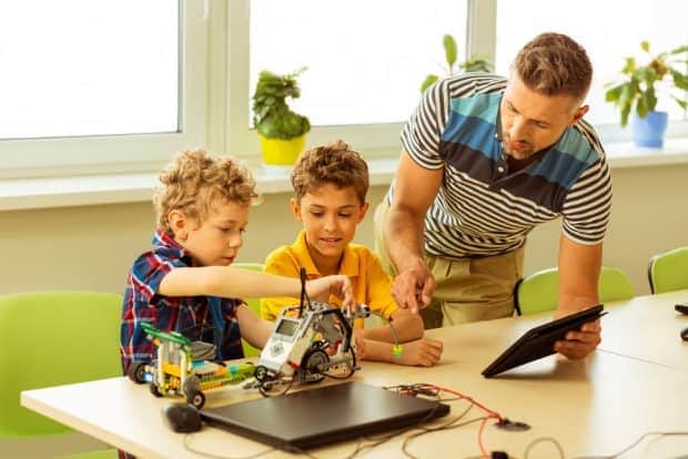 franchises focusing on STEM education